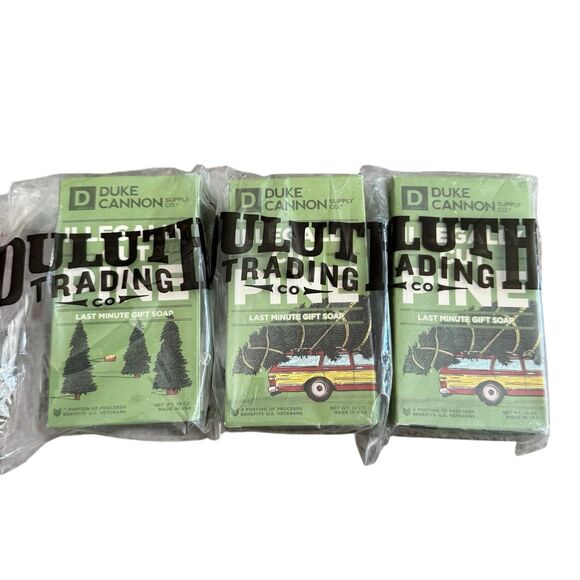 (Pack of 4) Duke Cannon Bar Soap Illegally Cut Pine 10oz Each USA Made - Picture 2 of 3